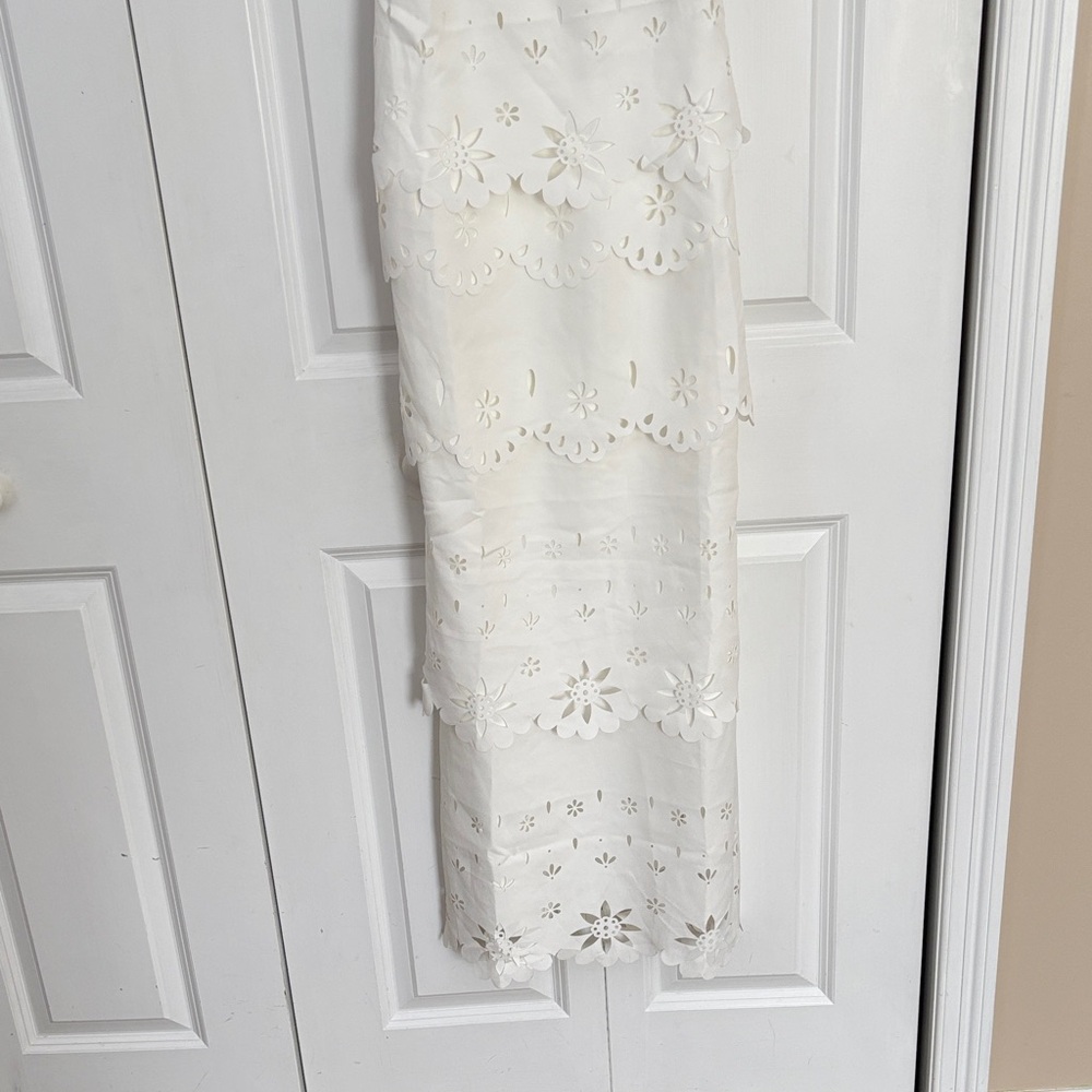 Petal & Pup White Floral Maxi Dress - Picture 5 of 8